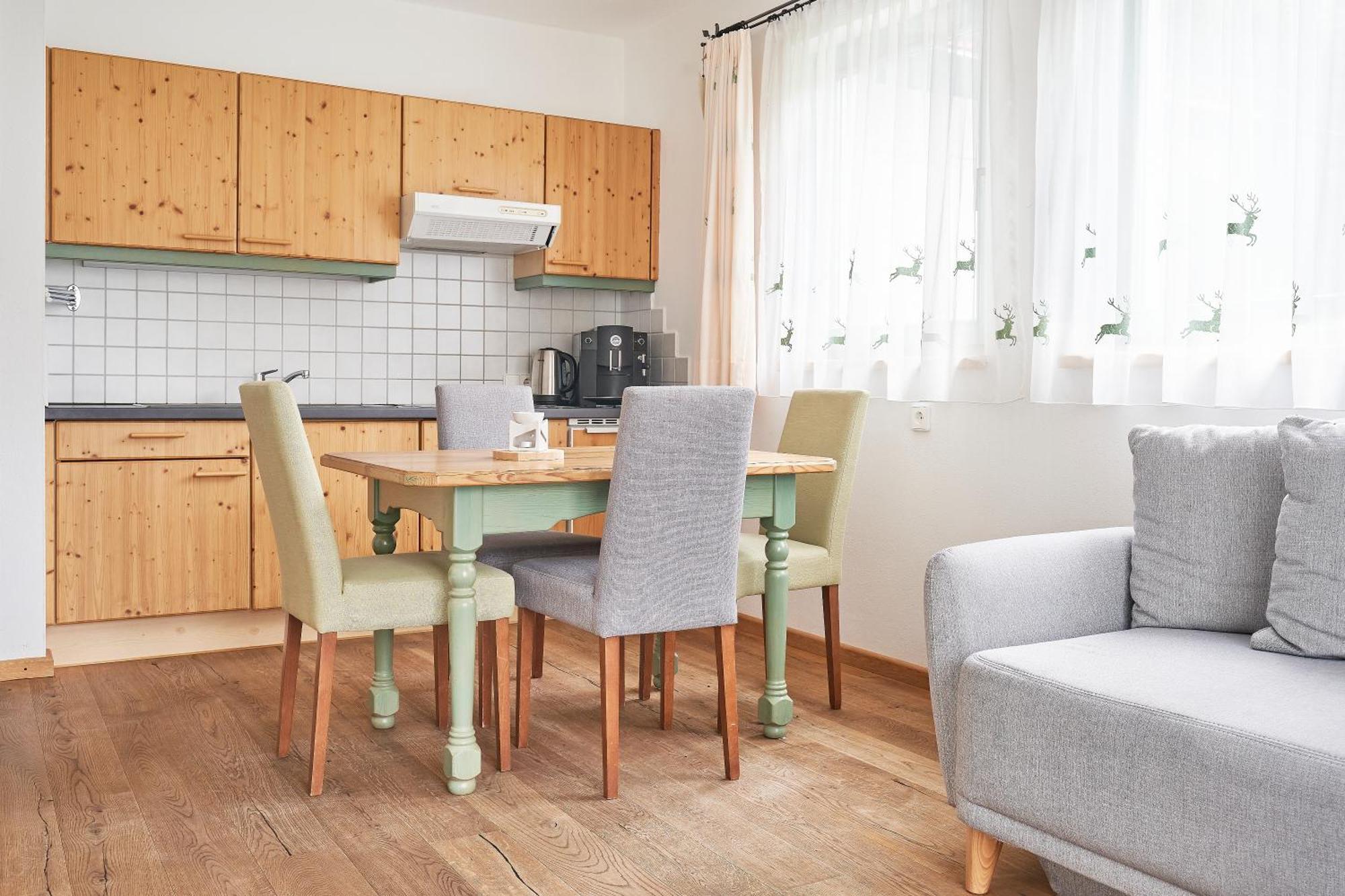 RosaMunde Apartments Leutasch Rum bild